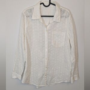 Gap Perfect Shirt White Eyelet Button Down top shirt - Size M